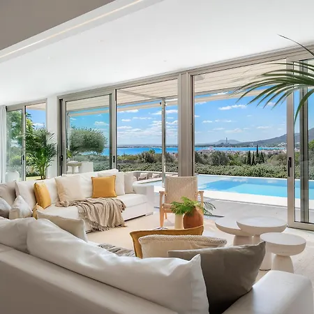 Luxury Privacy & Sea Views Villa